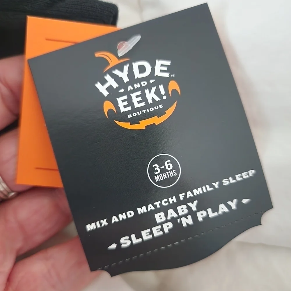 NWT Baby Boys Girls Hyde and Eek! Halloween Fleece Sleeper Size 3/6 Months New